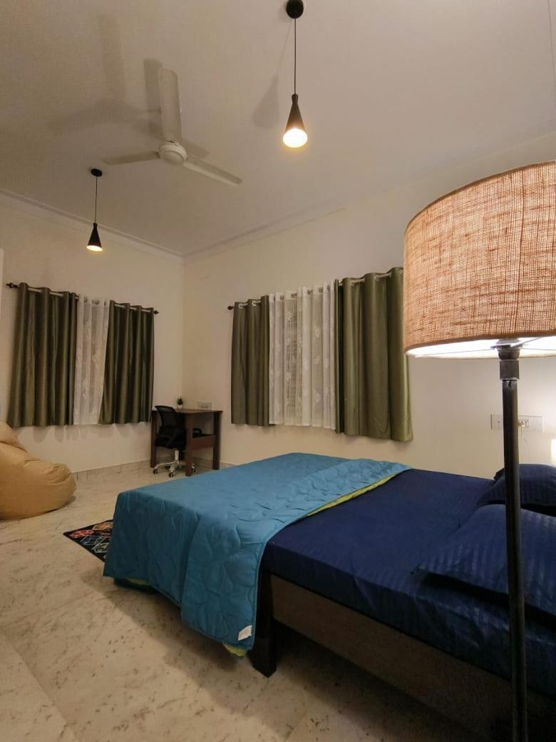 Homestayz Crown Bengaluru Kültér fotó